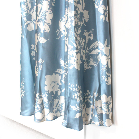 Reformation Vivi Silk Maxi Dress NEW Aliso Blue Floral Bandeau Halter Satin Sz 2 - Picture 4 of 8